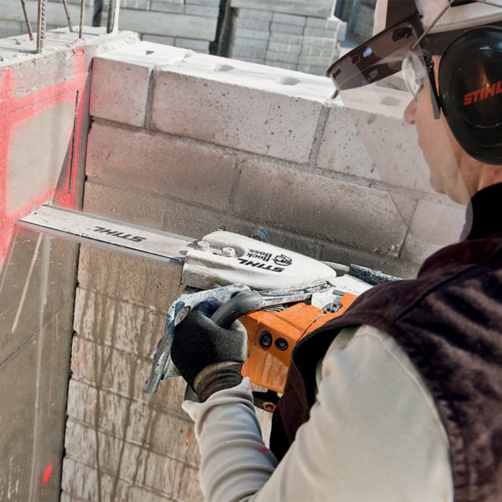 STIHL GS 461 Rock Cutter with 10 L pressurized water container side view