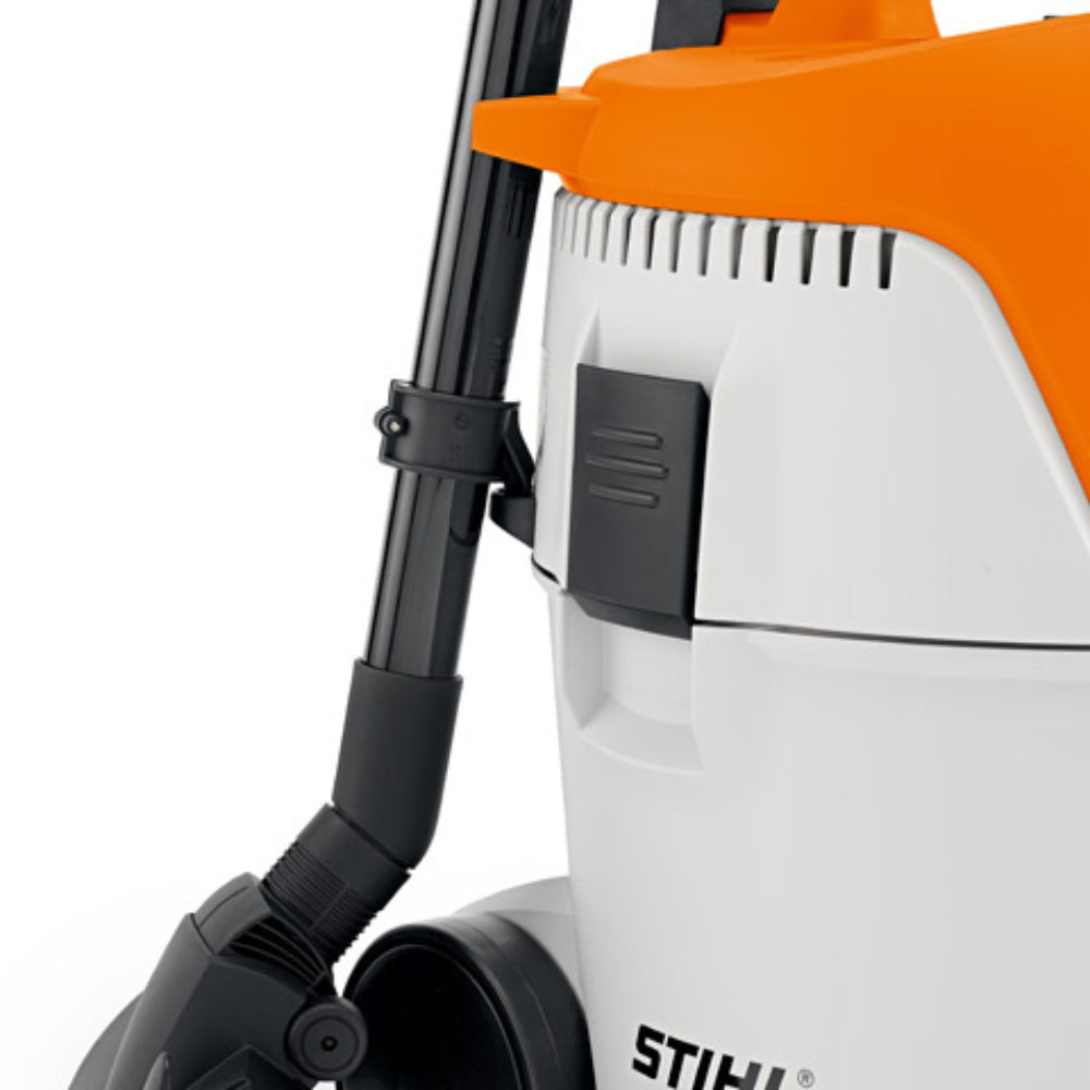 SE 62 electric wet and dry vacuum cleaner