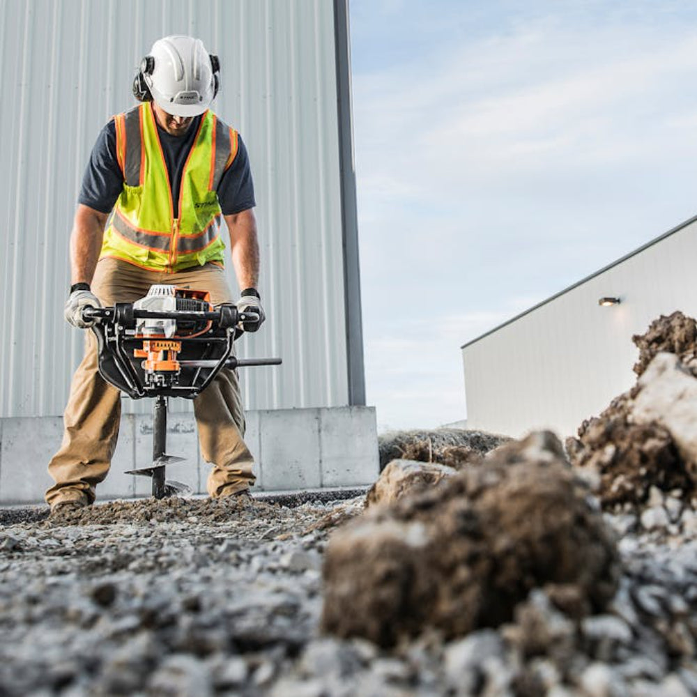 STIHL  BT 230 Earth Auger-with drill bit