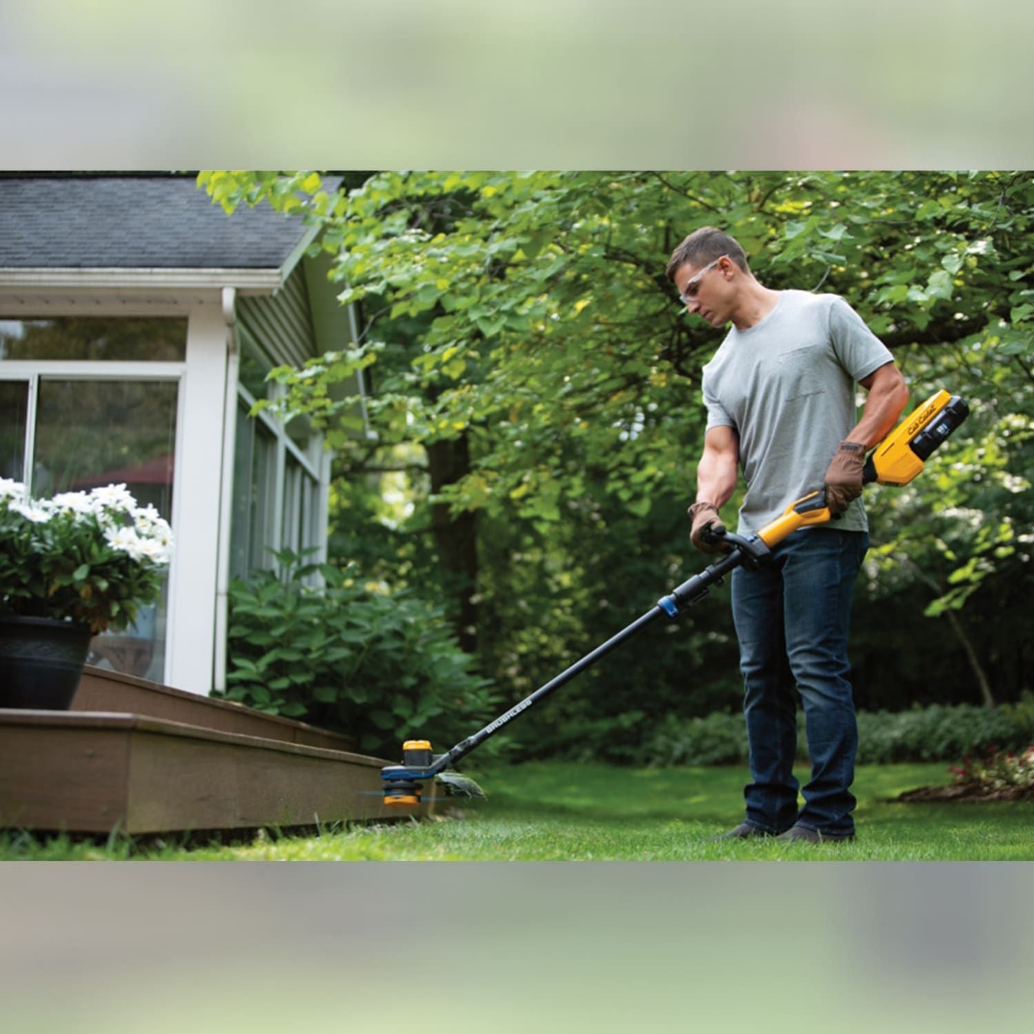 Cub Cadet LH5 T60 Battery String trimmer (Battery Brush Cutter)