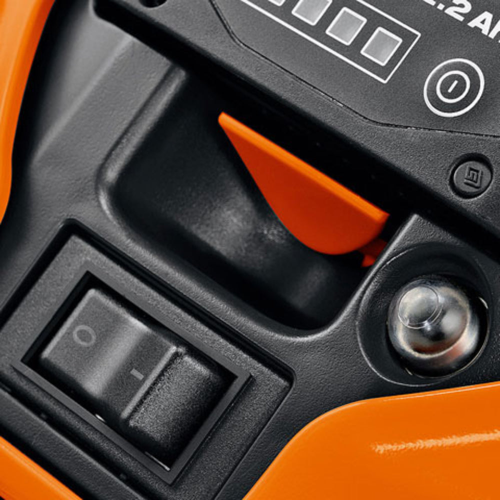 KGA 770 Sweeper with  AP 300 battery and AL 500 Quick charger