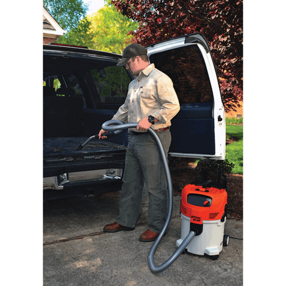 SE 122 electric wet and dry vacuum cleaner