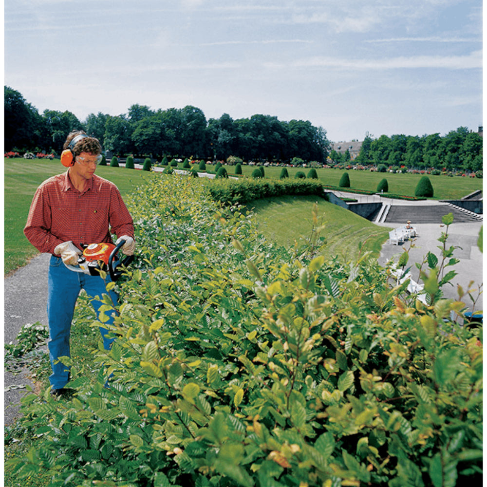 STIHL HS 45 Petrol Operated Hedge Trimmer – 18″ Double-Sided Reciprocating Blade