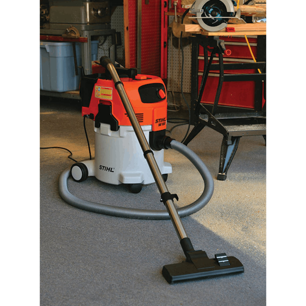 SE 122 electric wet and dry vacuum cleaner