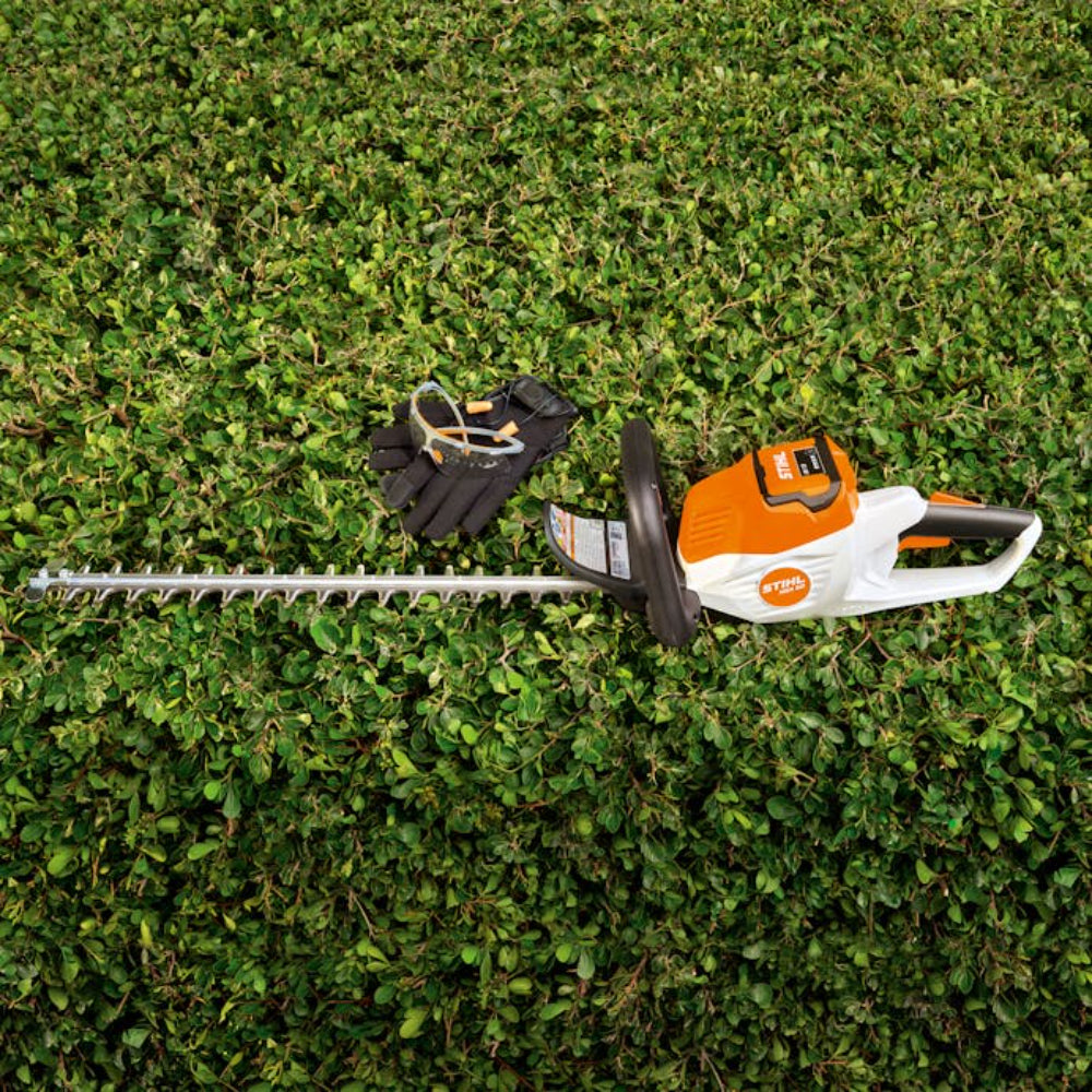 STIHL HSA 50P Battery Operated hedge trimmer with battery and charger